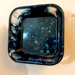 Black key holder with multi Chrome flakes